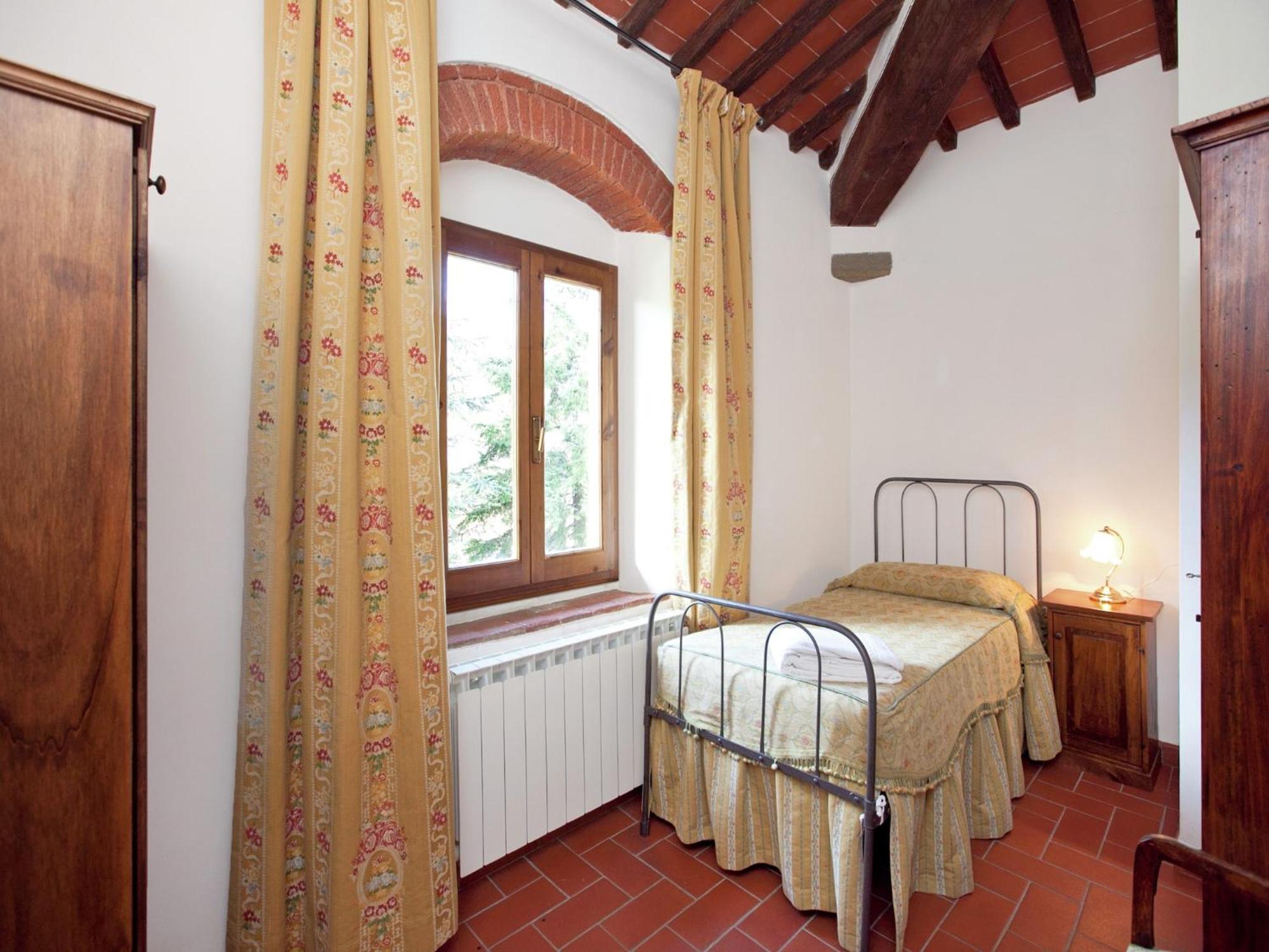 Pleasant Apartment With Swimming Pool Garden Bbq Parking Lucolena in Chianti Exterior photo