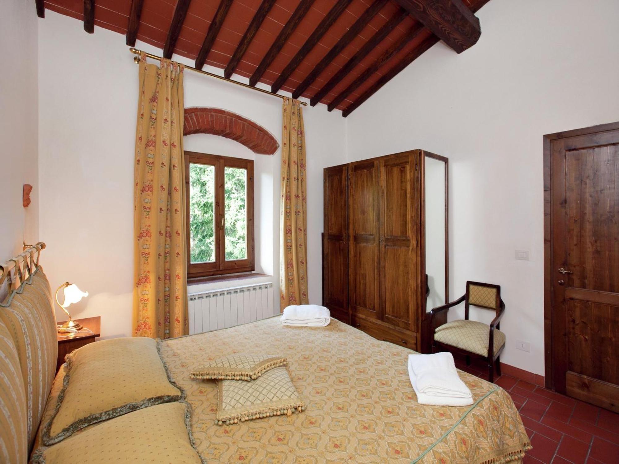 Pleasant Apartment With Swimming Pool Garden Bbq Parking Lucolena in Chianti Exterior photo