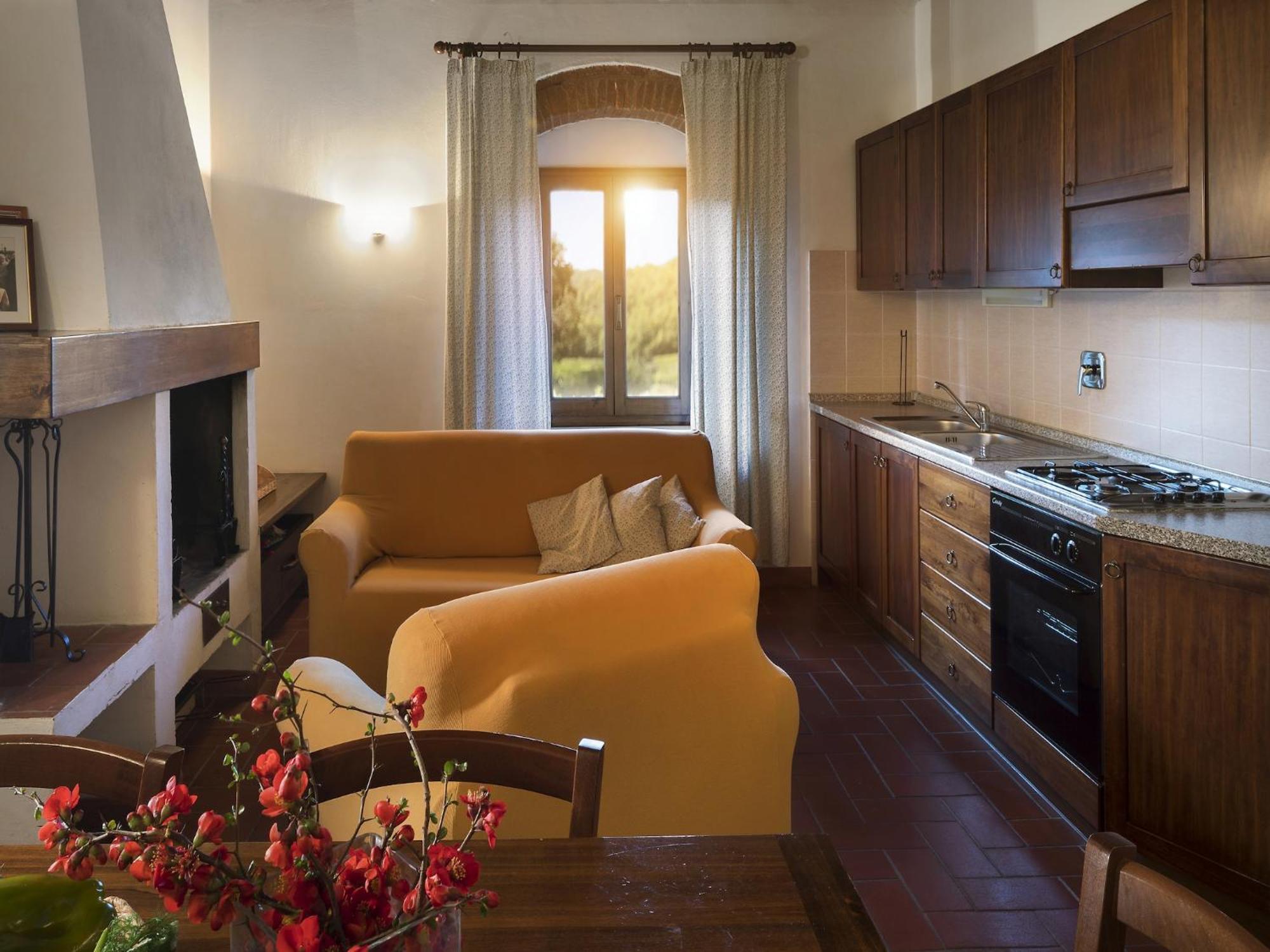Pleasant Apartment With Swimming Pool Garden Bbq Parking Lucolena in Chianti Exterior photo