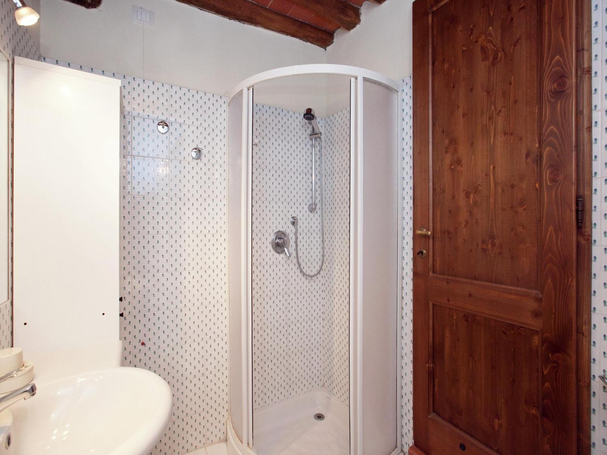 Pleasant Apartment With Swimming Pool Garden Bbq Parking Lucolena in Chianti Exterior photo