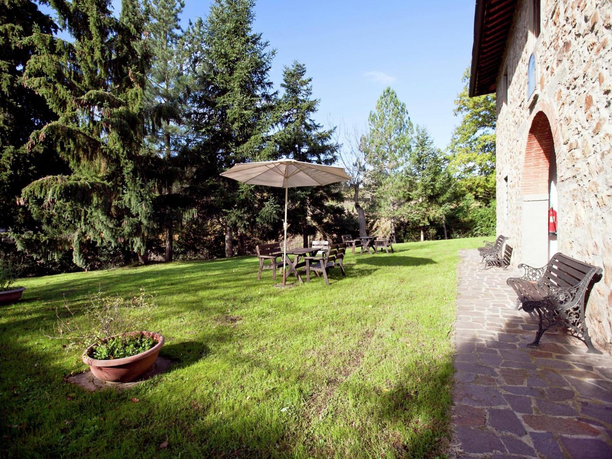 Pleasant Apartment With Swimming Pool Garden Bbq Parking Lucolena in Chianti Exterior photo